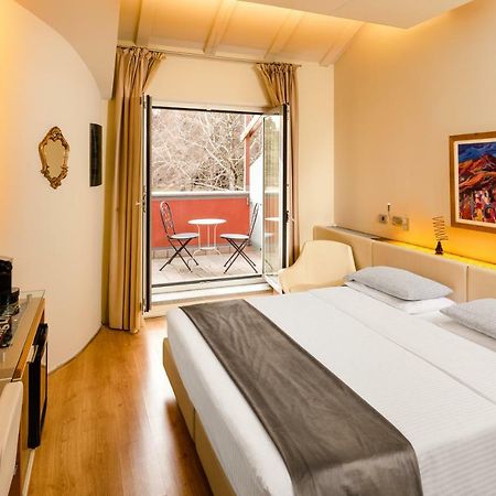 Le Pinete Design Bed And Breakfast Viggiu Bagian luar foto